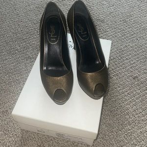 YSL Palais Pump